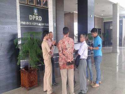 Transportasi Tak Jelas, Warga Tambelan Datangi DPRD Kepri